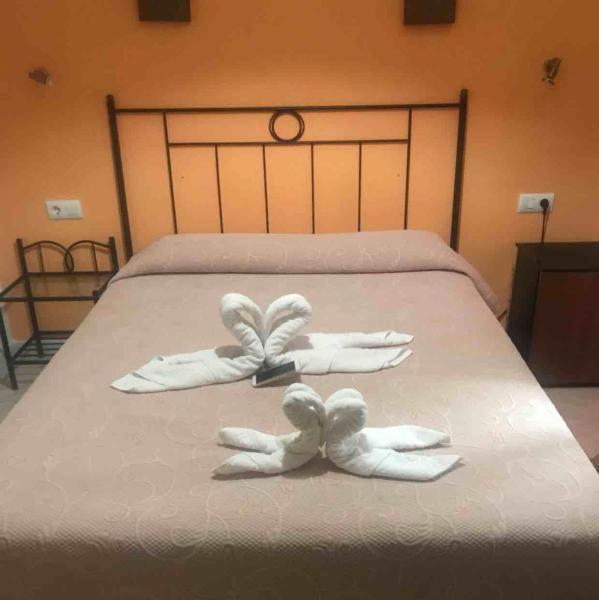 Hostal Malia Conil De La Frontera Ngoại thất bức ảnh